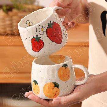 300 мл Чаша с плодов модел Керамична чаша Чувство за проектиране на Домакинствата чаши за кафе Чаша за закуска Европейски стил Млечни чаши с голям капацитет