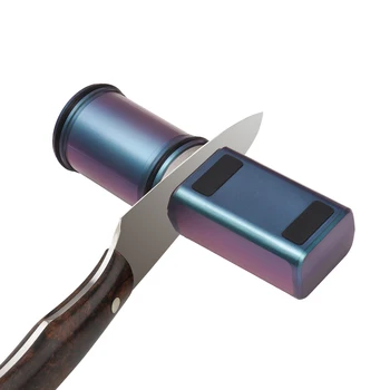 Въртящата се острилка за ножове, лека Разглобяема система за заточване на ножове с подкрепата на магнитна заточване на ножове на 15 и 20 градуса