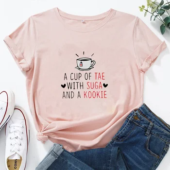 Дамски Ежедневни ризи с къс ръкав, Дамски тениски A CUP OF ТАЕ WITH SUGA Graphic, дамски тениски с черни, червени букви, Забавни тениски