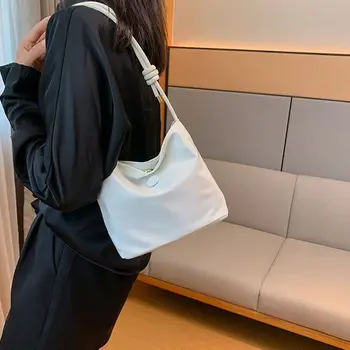 Корейската мода проста найлонова чанта, лека модни и ежедневни и универсална чанта за момичета, чанта през рамо, чанта под мишниците