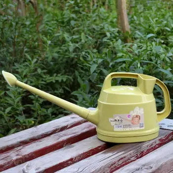Поливане за растенията Точен инструмент за поливане на Производителността на поливане с подвижен чучур разбрызгивающая корона Е идеален за домашна градина на открито