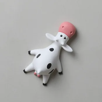 Симпатична Крава Магнит за Хладилник Карикатура направи си САМ 3D Магнитна Декоративна Стикер за Хладилник – Забавно и Очарователно Бижу Магнит за Хладилник